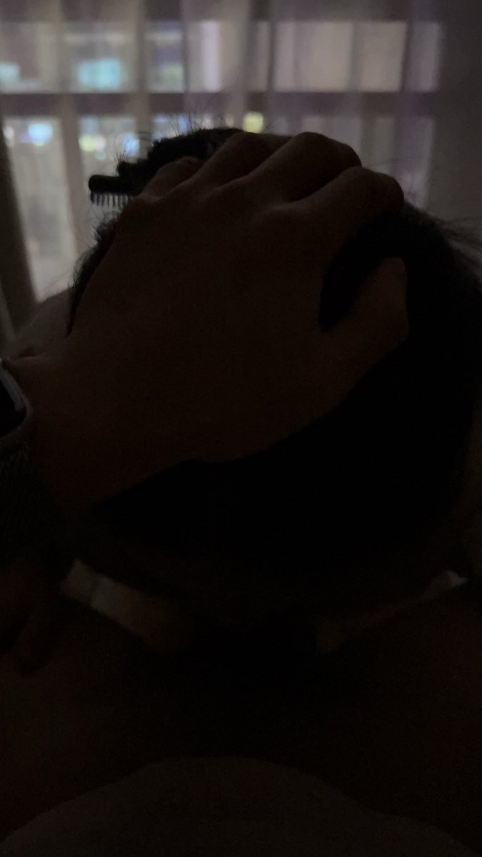 ChocoZz1ate's tweet photo. 窗外的人声鼎沸也阻挡不了我们 https://t.co/MLmNF9DiEC