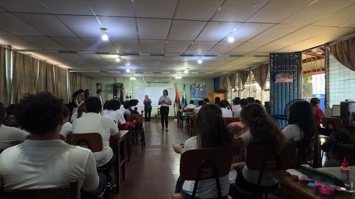ucn_central's tweet image. UCN Doral y MINJUVE realizaron la charla “Descubriendo Mi Futuro” para estudiantes de secundaria, fortaleciendo su orientación vocacional y acompañando su proyecto de vida. Un espacio para explorar intereses, talentos y metas profesionales. Más en: ucn.edu.ni/noticias/…