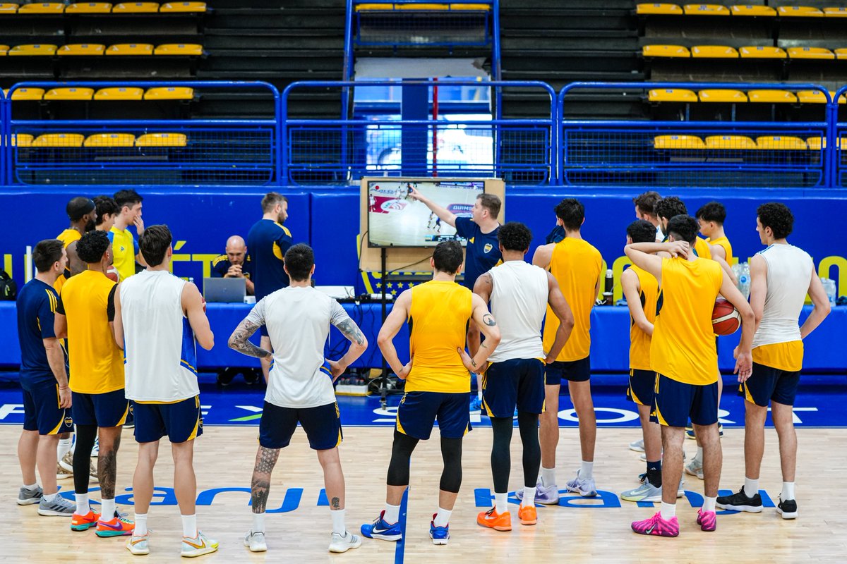 ¡Así seguimos! ➡️

Receso por las eliminatorias a la Copa del Mundo. Nos volvemos a encontrar el sábado 06/12 a las 11:30 horas para recibir a <a href="/Argentino_junin/">Argentino de Junin</a>.

#DaleBoca 🔵🟡🔵