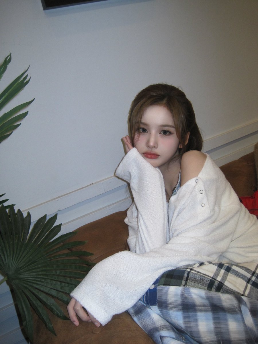 flowcuu's tweet photo. Cant sleep https://t.co/ulH9G9Yufb