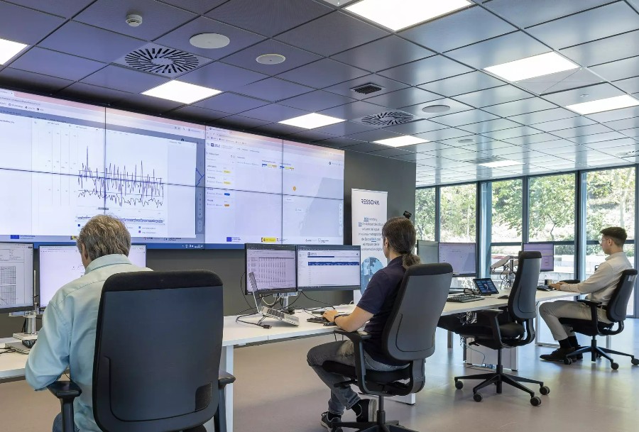 💧<a href="/Veolia_Es/">Veolia | España</a> lideramos la transformación digital del agua con la ejecución de 17 proyectos en el marco del #PERTE de #Digitalización del Agua .

Nuestros proyectos, distribuidos por toda España y cofinanciados por el <a href="/mitecogob/">Transición Ecológica y Reto Demográfico</a> con fondos #NextGenerationEU, están marcando la