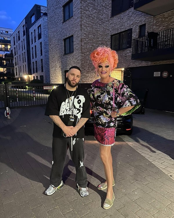 Ähnlich wie Gio im JBB Finale 2013 brauche ich nur ein Bild zu zeigen und habe fertig gekontert.