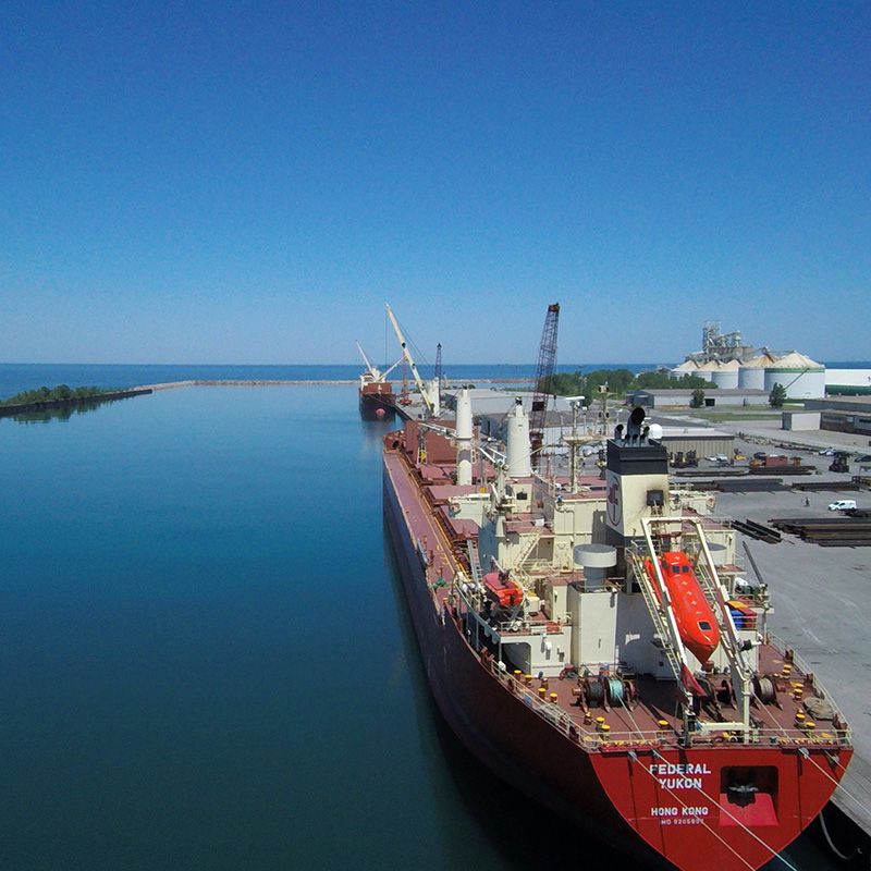 📦 Indiana = Crossroads of America. 

To many, that means semis on interstates. 

But a single 15-barge tow on the Ohio River can move the load of 1,000+ trucks—at a lower cost per mile. 

Our Ohio River ports connect road, rail &amp; water seamlessly. 

Learn more🔗