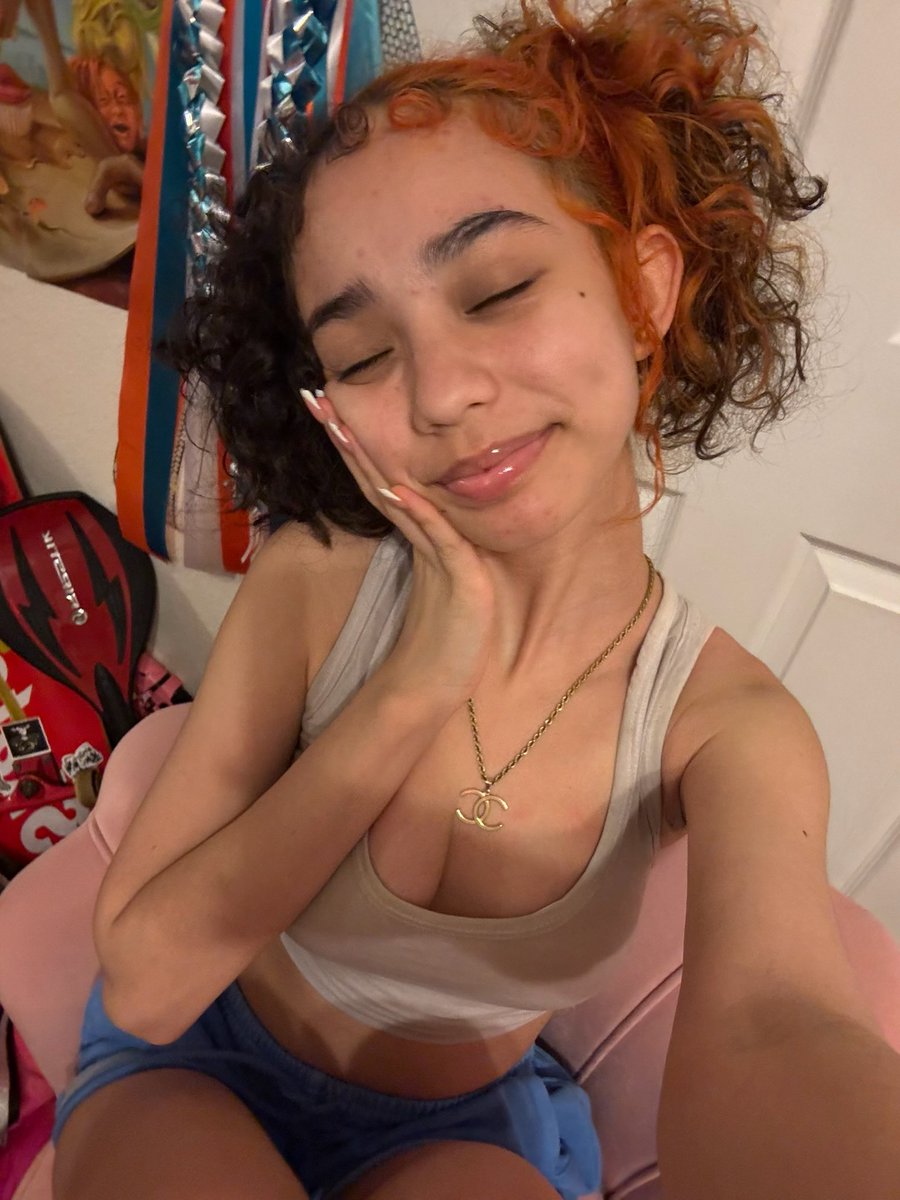 luhhangie's tweet image. Do you see it?