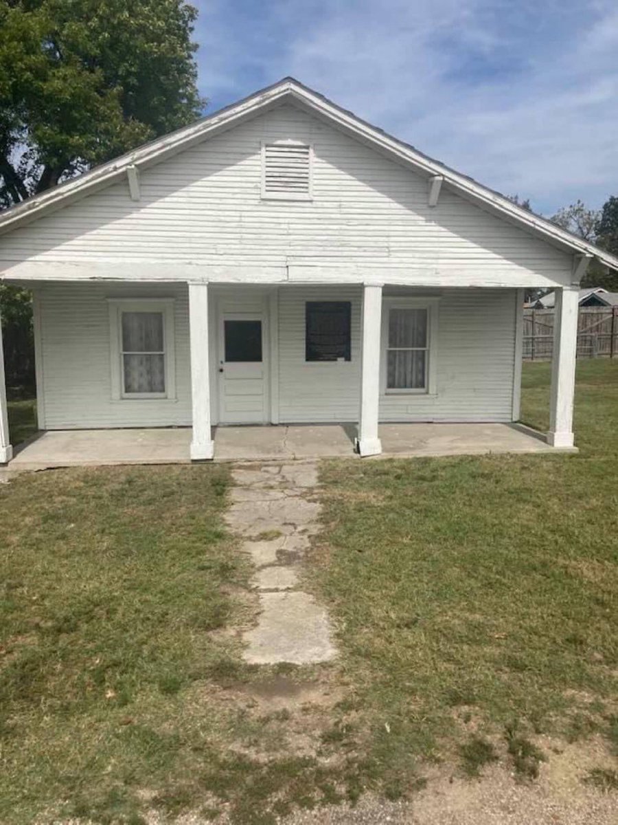 Mickey Mantle’s childhood home in Commerce Oklahoma