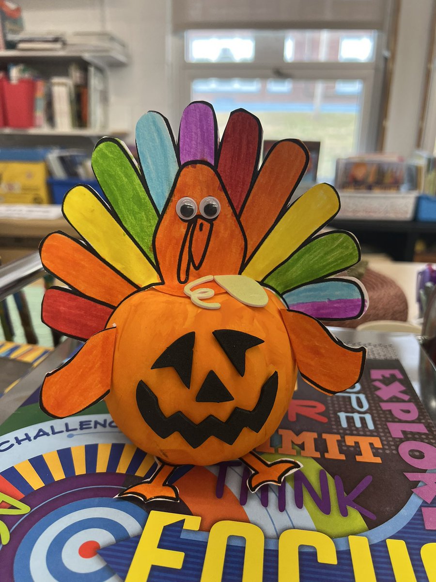 Miss Phillips tweet media