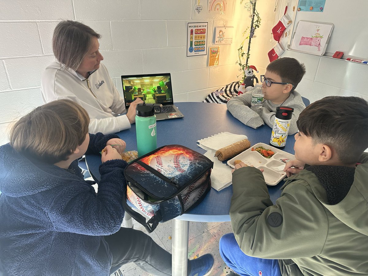Megs7888O's tweet image. Proud of a strong start to Woodmere’s Restorative Practices Lunch Bunch. By utilizing a FLEX curriculum paired with Zones of Regulation every day language, our students are learning how to better problem solve, resolve conflicts and self-regulate. #gowildcats 🐱@EatontownSuper
