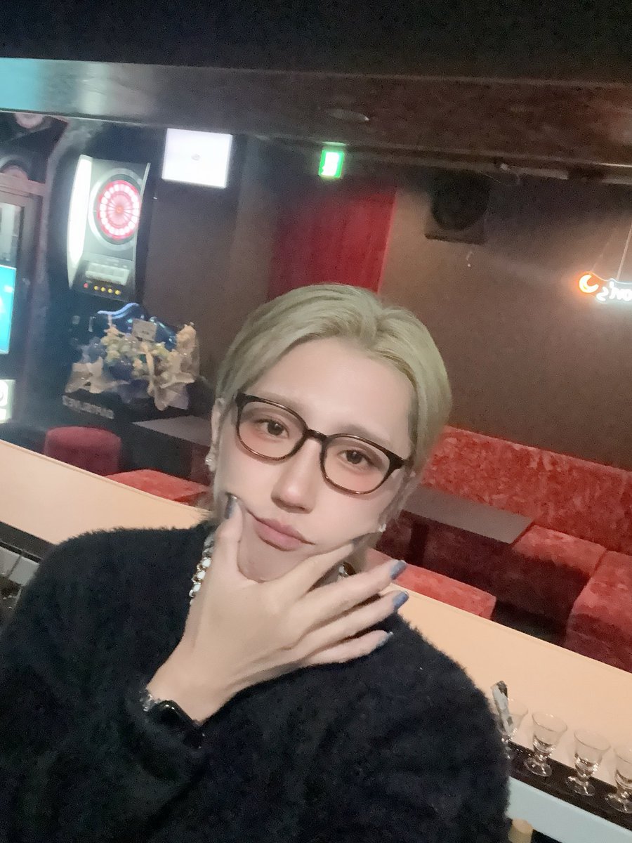 oharu1651's tweet photo. この度カラオケ＆ダーツバーをOPENしました🐯◎！
カラオケの音質めっちゃこだわったので地域最強自負しております( ˘ω˘ )
ダーツもあるから皆でぶん投げましょ🫶
お店の詳細や、予約はリプかDMでお願いします🌙*ﾟ
皆来てねぇ♪( 'ω' و(و " https://t.co/6ItoFsRGVK