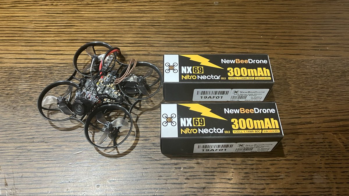 air_drifter's tweet image. あーもっと速く飛ばせるようにならないかなぁ
助けてドラえ○ーん
テッテレー
newbeedrone nitro nector

2026シーズンに向けた戦いは始まった😆

#newbeedrone