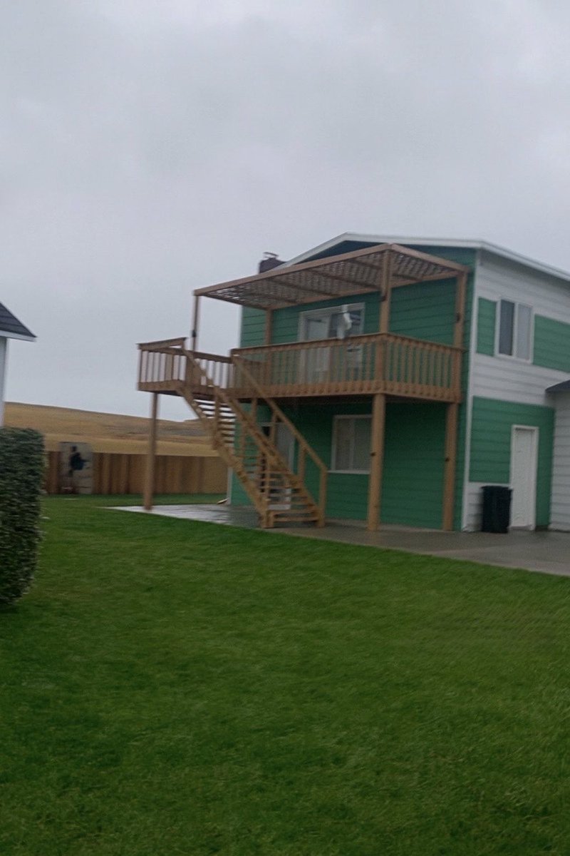 mmhmmMMA's tweet image. Wholesome content here…

Myktybek Orolbai shares post of the new house he bought for his family with his UFC Qatar bonus🙏