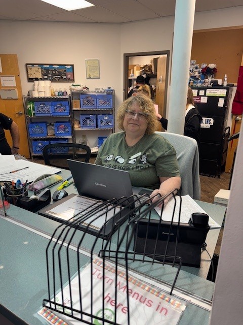 NKyComAction's tweet image. We are thrilled that the SCSEP program is back from its nearly 5-month furlough, and our participants are once again training at their training sites, learning new skills and helping to make our community a better place.