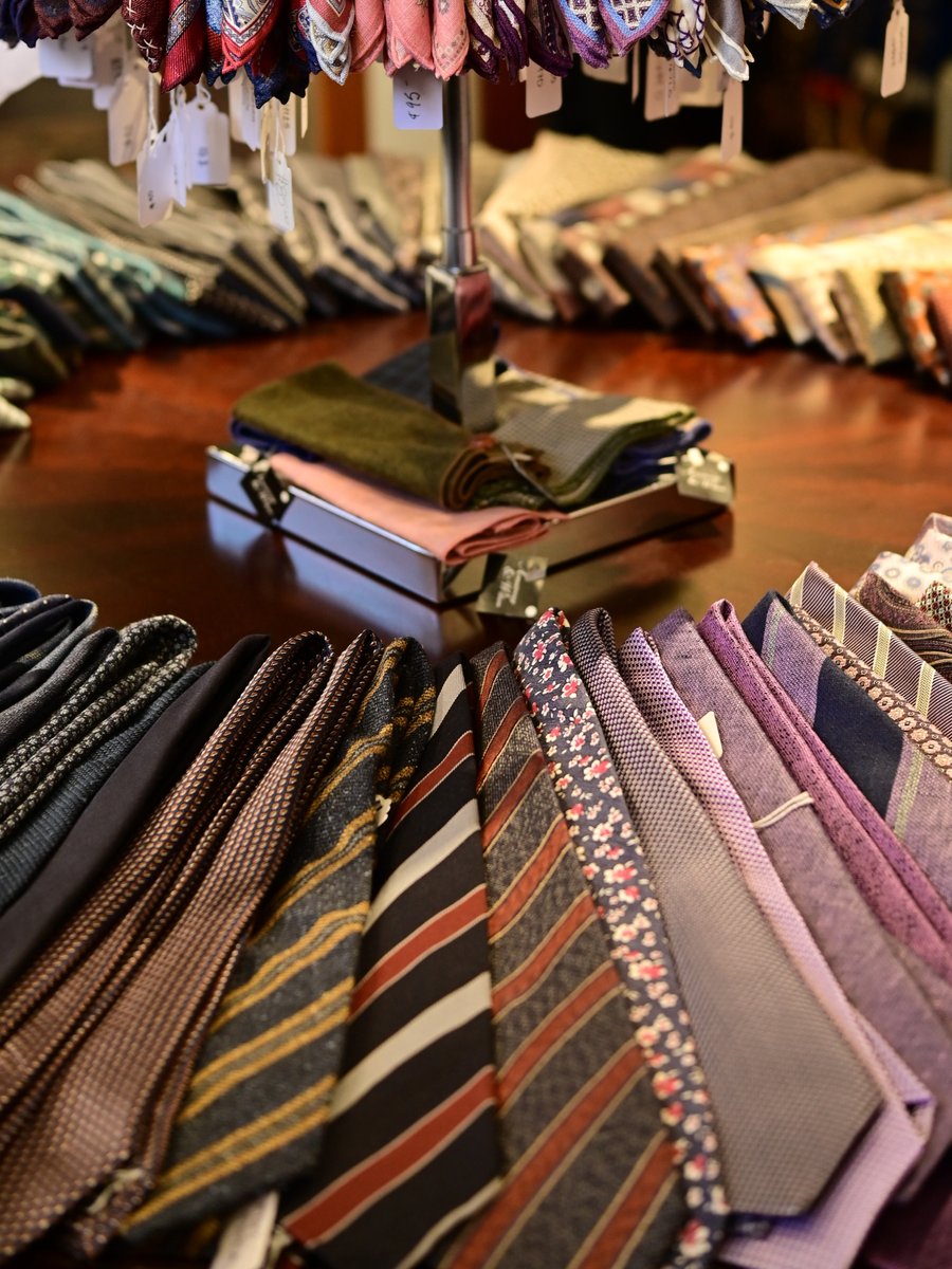 henrydavidsen's tweet image. Luxury doesn&apos;t have to be out of reach. Reimagine your style. Compliments guaranteed.

--

#customclothes #customsuit #mensfashion