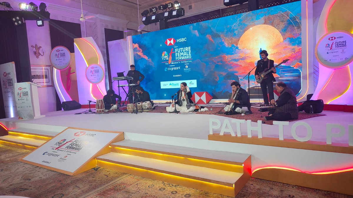 CNBCTV18News's tweet photo. Future Female Forward – New Delhi Chapter concludes on a high note with a soulful performance by singer Deveshi Sahgal
@HSBC_IN @Cognizant @official_udaiti @ficci_india | #FutureFemaleForward #FFF #PathToPeak #FutureIsHers #StateChapter #NewDelhi #Delhi #CNBCTV18 https://t.co/8c5hdEk8Qg