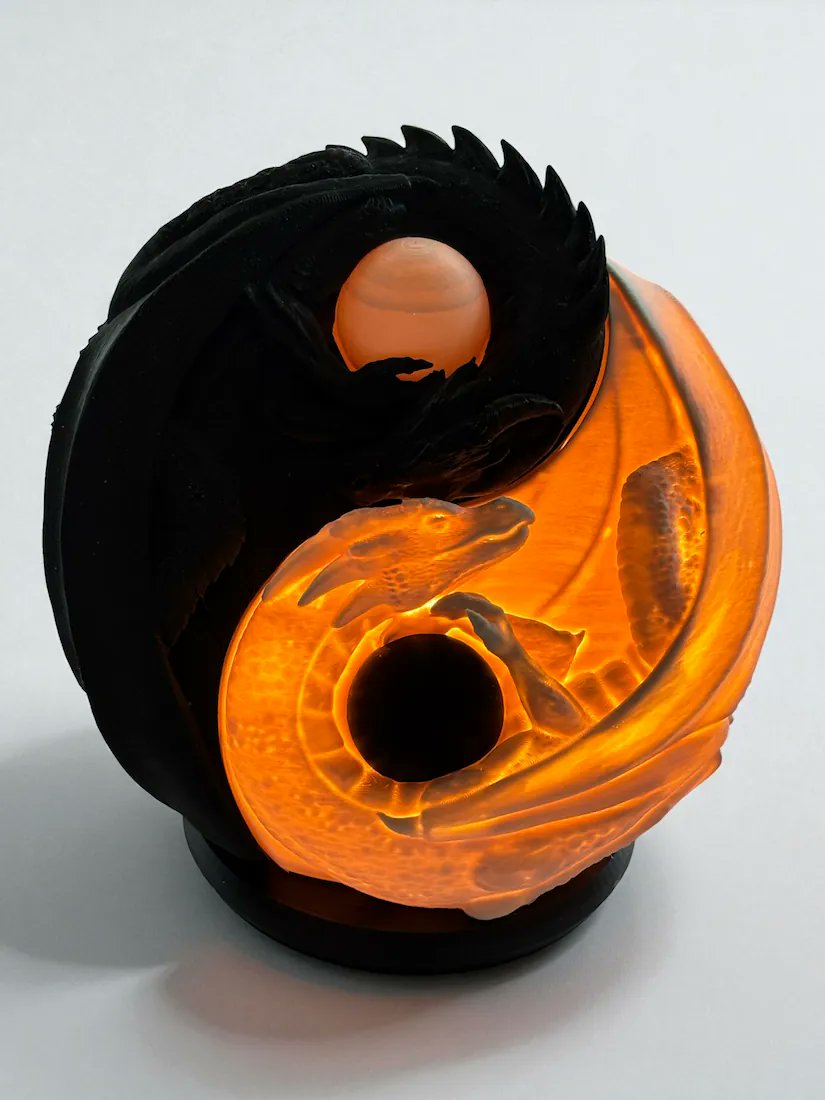 Utman43's tweet image. Want a gift that actually wows your gamer or hobbyist friend? I craft custom 3D prints and laser-engraved pieces for memorable, personal presents. Discover ideas and order at wondracraft.com 🎮✨ #GamerGifts