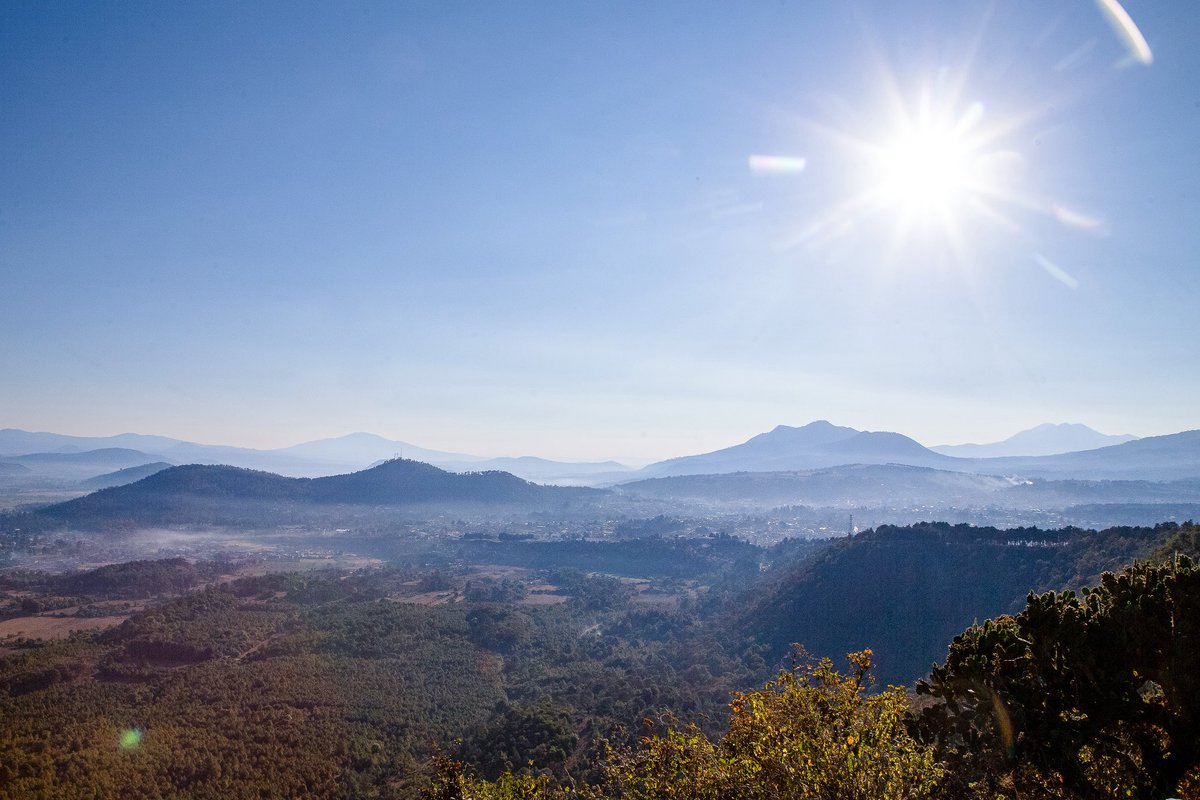 Paisajes espectaculares de Michoacán, el de aquí es del mirador estribo grande en Pátzcuaro #elalmadeMéxico #visitMichoacán #canonmexicana