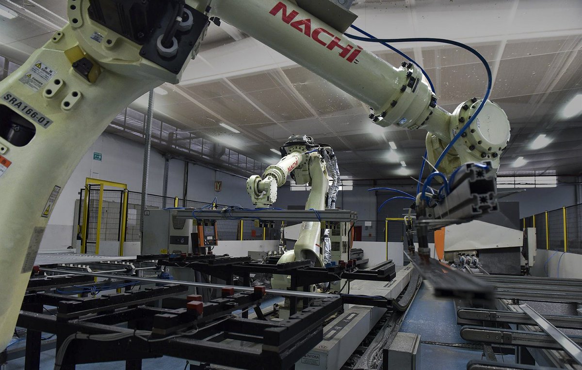 NachiRobotics's tweet image. Fast, rigid, and built for performance. The SRA166 supports a wide range of applications while helping manufacturers save time and reduce costs.

🔗 Learn more: nachirobotics.com

#Automation #Robotics #SmartManufacturing #NachiRobotics