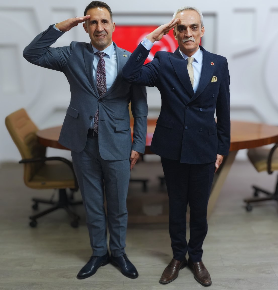 Bizim askerlik bitmez <a href="/OrkunOzeller/">Orkun Özeller</a>