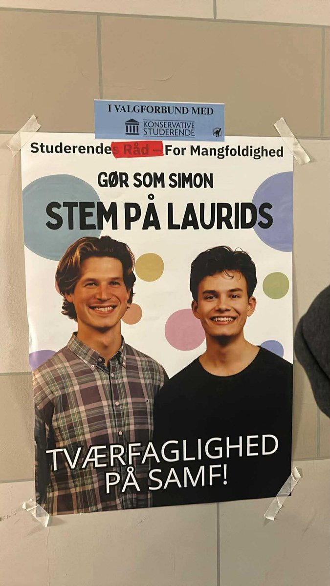 AFSLØRING: Konservative Studerende er i valgforbund med andre. Det var slet ikke fordi jeg selv sagde det i sidste uges i <a href="/Uniavisen/">Uniavisen</a> 🤓Læs om, hvad begrundelsen er for et stort valgforbund imod <a href="/StudenterraadKU/">Studenterrådet ved KU</a>. Vi enige om meget i valgforbundet og især demokrati #dkpol #dkmedier