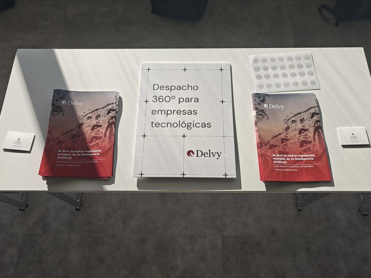 En el #SECPHOSummit2025 (<a href="/udit_es/">UDIT</a>), Josep Navajo y José Morato compartieron claves para proteger y estructurar innovación #deeptech

Gracias a <a href="/secpho/">secpho</a>  por reunir al ecosistema tecnológico. 

Innovar con seguridad es imprescindible 🚀

 #AIAct #Innovación #LegalTech #Tech