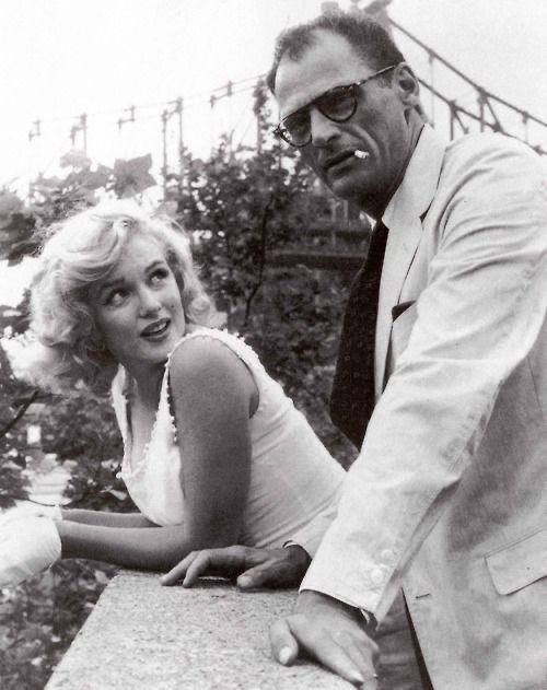 MasculineA7's tweet image. 5 Natural Ways to CURE Erectile Dysfunction (ED) Permanently

(Most men realize this too late.)

1. Improve Blood Circulation (Your D!ck Needs Flow)

-Check Thread-👇