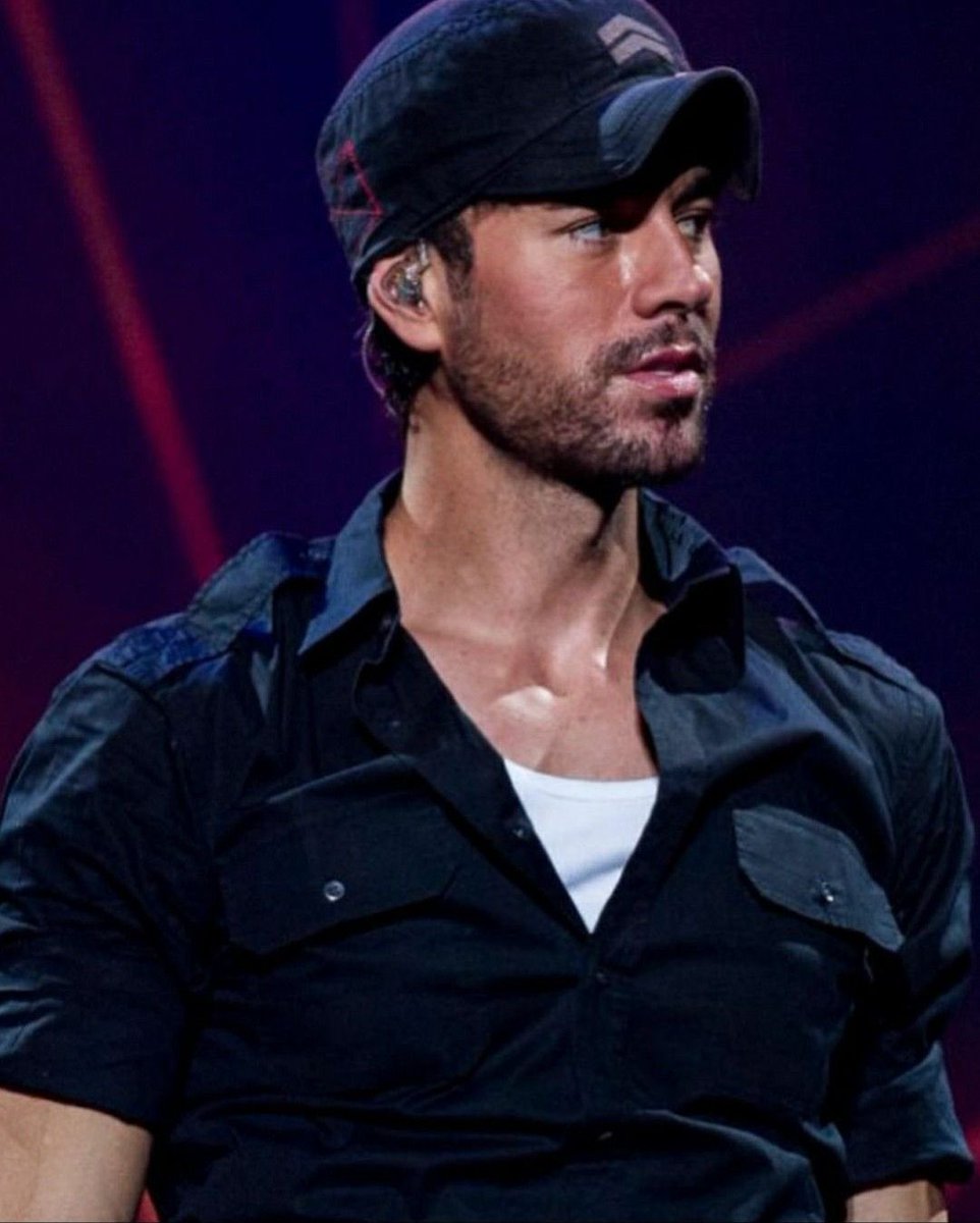 Enrique iglesias between 40&amp;50 age