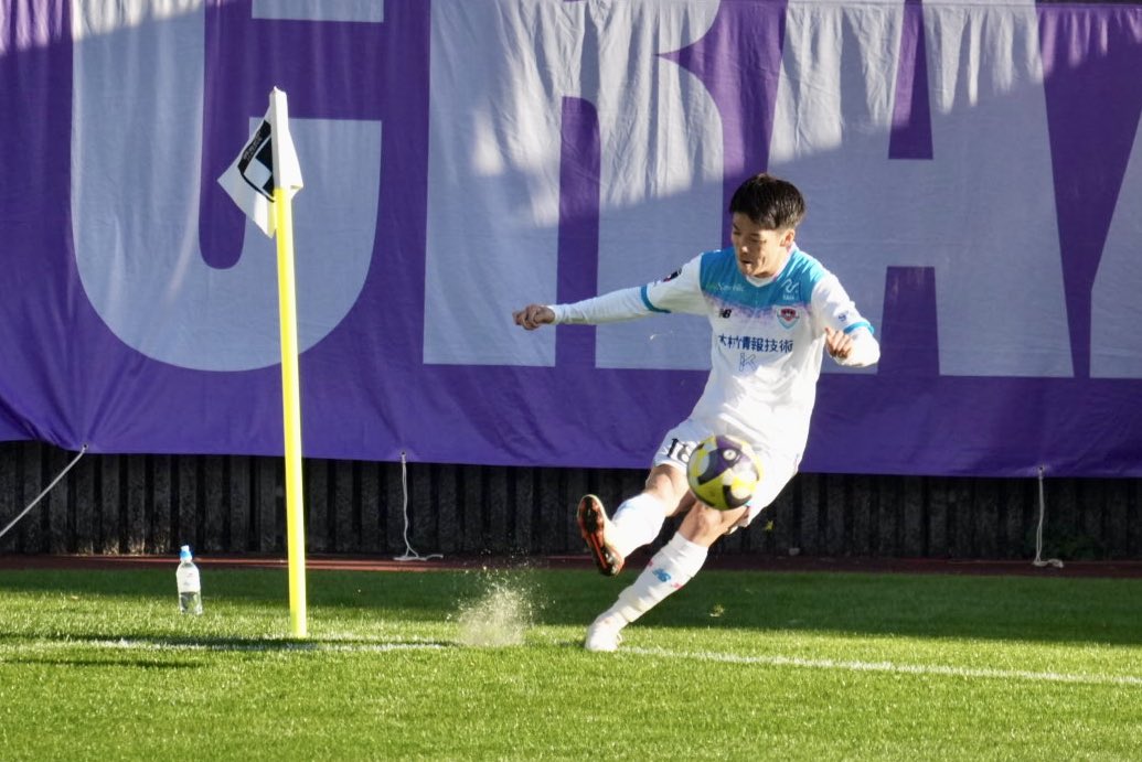 voissdefor1's tweet image. MF16  西澤 健太 選手 ①
J2リーグ 第37節 2025.11.23
サガン鳥栖vs 藤枝MYFC 0-0 draw
清水サポさんもたくさん応援に来てくれた藤枝戦
故郷の静岡で勝利するところを届けたかったはず
何度もチャンスを作ったけど1点が遠かった
#西澤健太
#サガン鳥栖
#清水エスパルス
#spulse
#藤枝鳥栖 
#J撮り