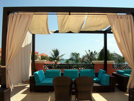 TwoClassyChics's tweet image. Key Features That Make a Home Patio Both Functional and Attractive - The Classy Chics twoclassychics.com/2025/11/key-fe…