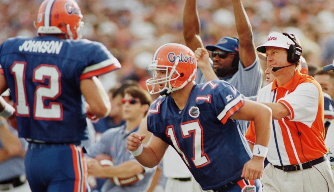 GatorsOnline's tweet image. Former Gators QB Noah Brindise, who helped orchestrate arguably the most memorable win in Ben Hill Griffin Stadium history, will return to the Swamp as Florida&apos;s honorary Mr. Two Bits.

LINK: on3.com/teams/florida-…