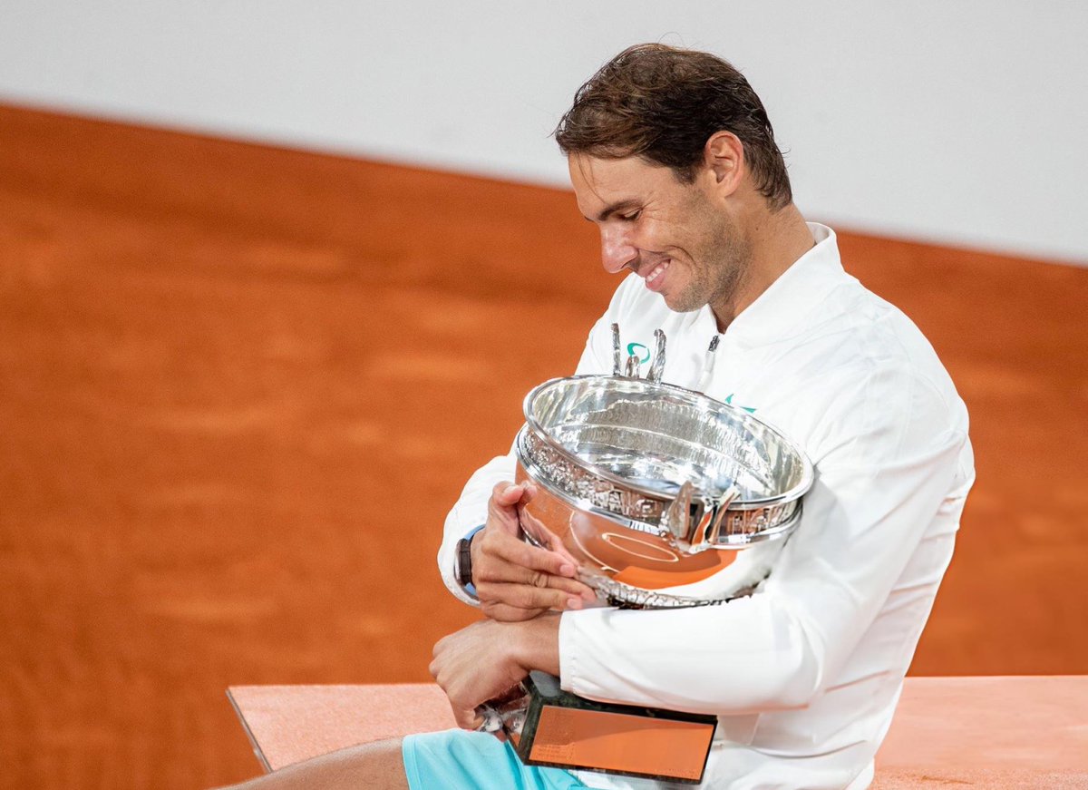 AvantageTennis_'s tweet image. 🗣️ Rafael Nadal : &quot;Mon moment préféré en finale de Roland-Garros ? Les deux premiets sets en 2020 face à Novak Djokovic.&quot;

L’Espagnol avait tout simplement infligé 6-0 6-2 au Serbe avant de conclure 7-5 au 3e set. 🏆🐐