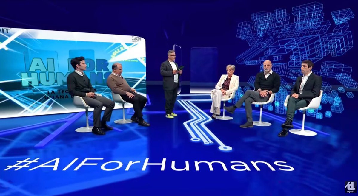 GiovannaDiTroia's tweet image. Il 95% dei progetti di #AI non genera ritorni misurabili. Ma perché?
📍 dati poco affidabili 
📍 tecnologia complessa 
📍 linguaggio poco condiviso tra business e tecnico  📍problema mal definito

🎙️Marco De Ieso | IBM
⏩bit.ly/ai-for-humans2…
#AIForHumans #ad