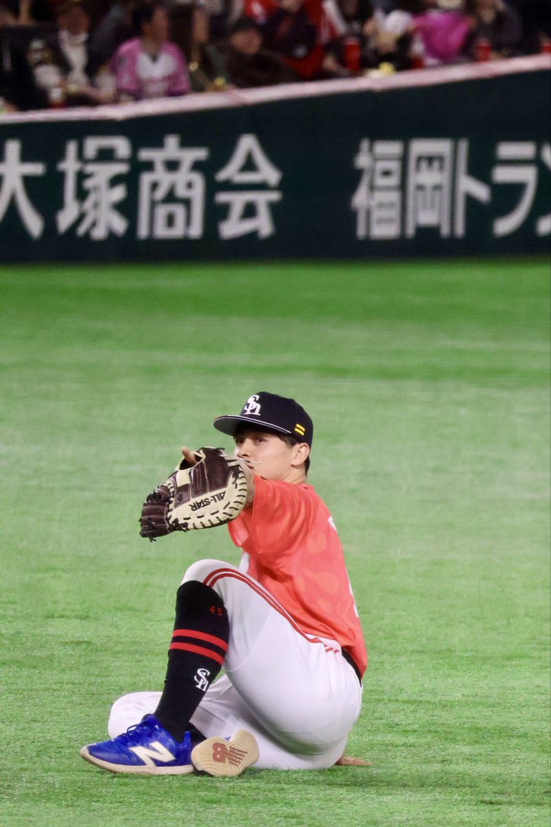 focamerattya's tweet image. 2025.11.24  📍ファンフェス

ｱｲﾂ､ｱｲﾂ

#谷川原健太 選手
#sbhawks