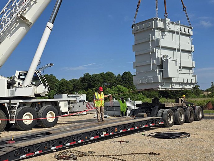 ResaPower's tweet image. In August, Power Asset Recovery Corporation (PARC), a RESA Power Company, answered the call when a major sustainable energy producer experienced a critical transformer failure at one of the largest landfill-gas facilities in the U.S.

👉 Learn More: lnkd.in/gZU8rAmy