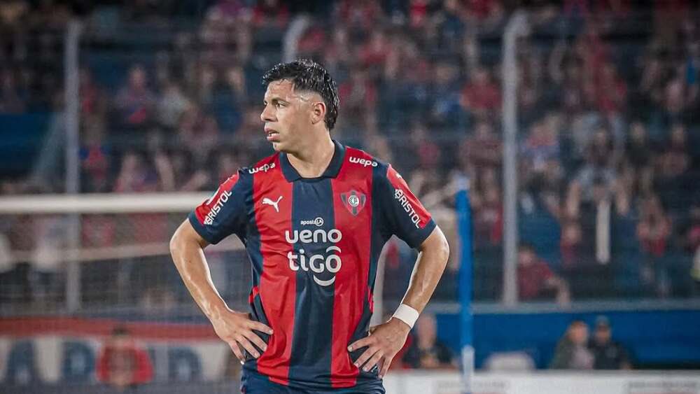 📝 Blas Riveros viene disputando varios partidos infiltrado, lidiando con una sinusitis y recurriendo a medicación para poder estar en cancha.

🦟 Ahora fue diagnosticado con dengue, pero aun así no quiere perderse el duelo ante Tembetary.