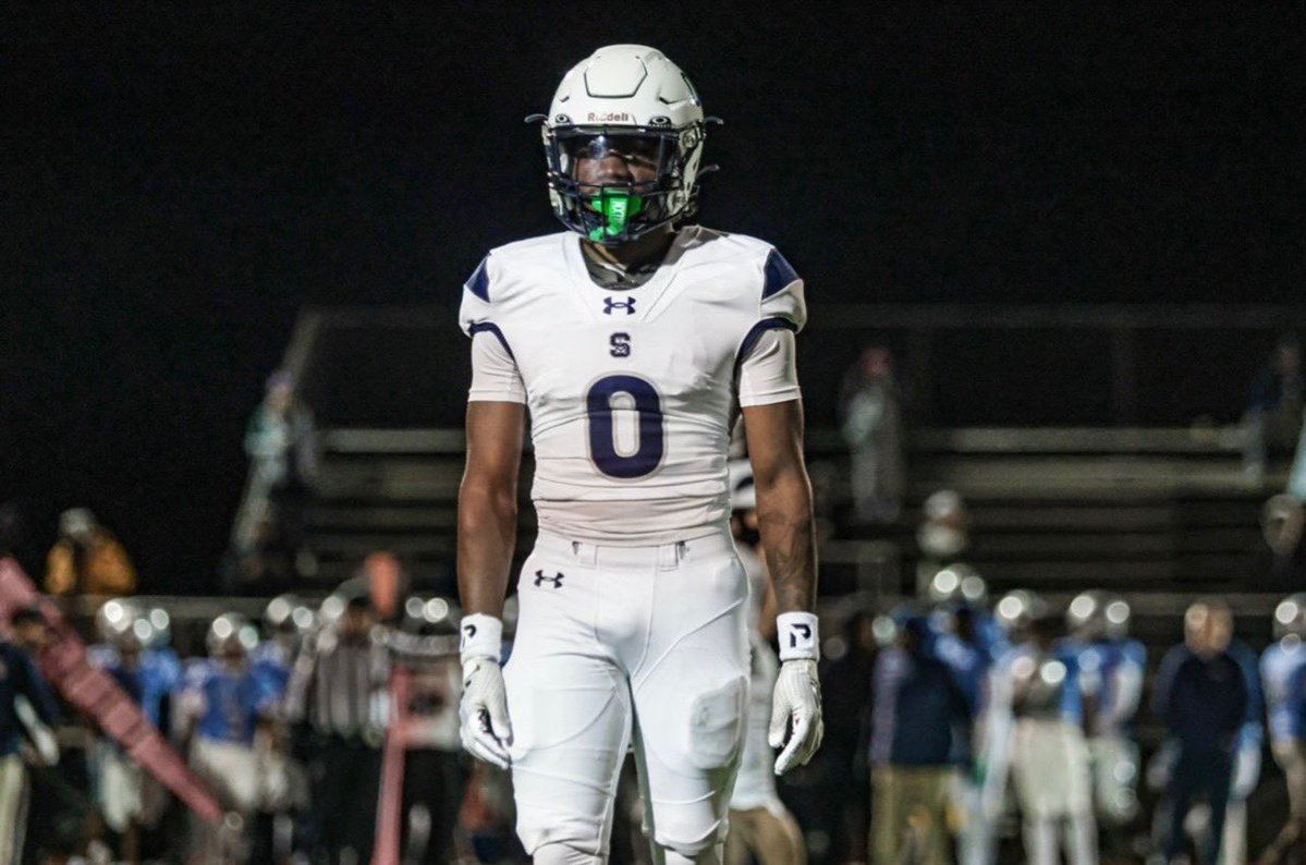 TJohnson314's tweet image. hudl.com/v/2SrG9b

Full season highlights against top high schools and colleges !! @Coach_Ander5on 
@martin_manson3 
@Coachlanese13 
@CoachAlexCoombs