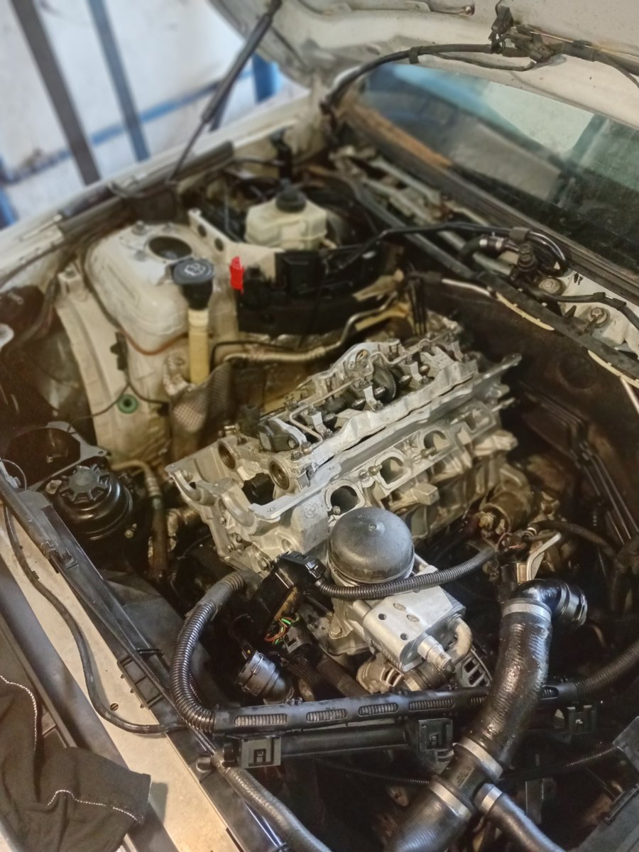 chillizee's tweet image. 118i back on the road again