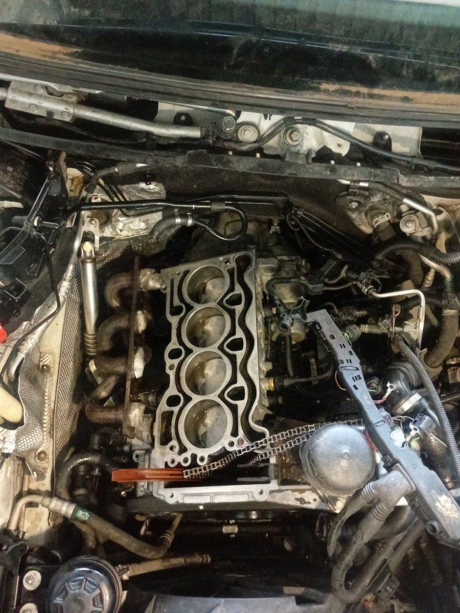 chillizee's tweet image. 118i back on the road again