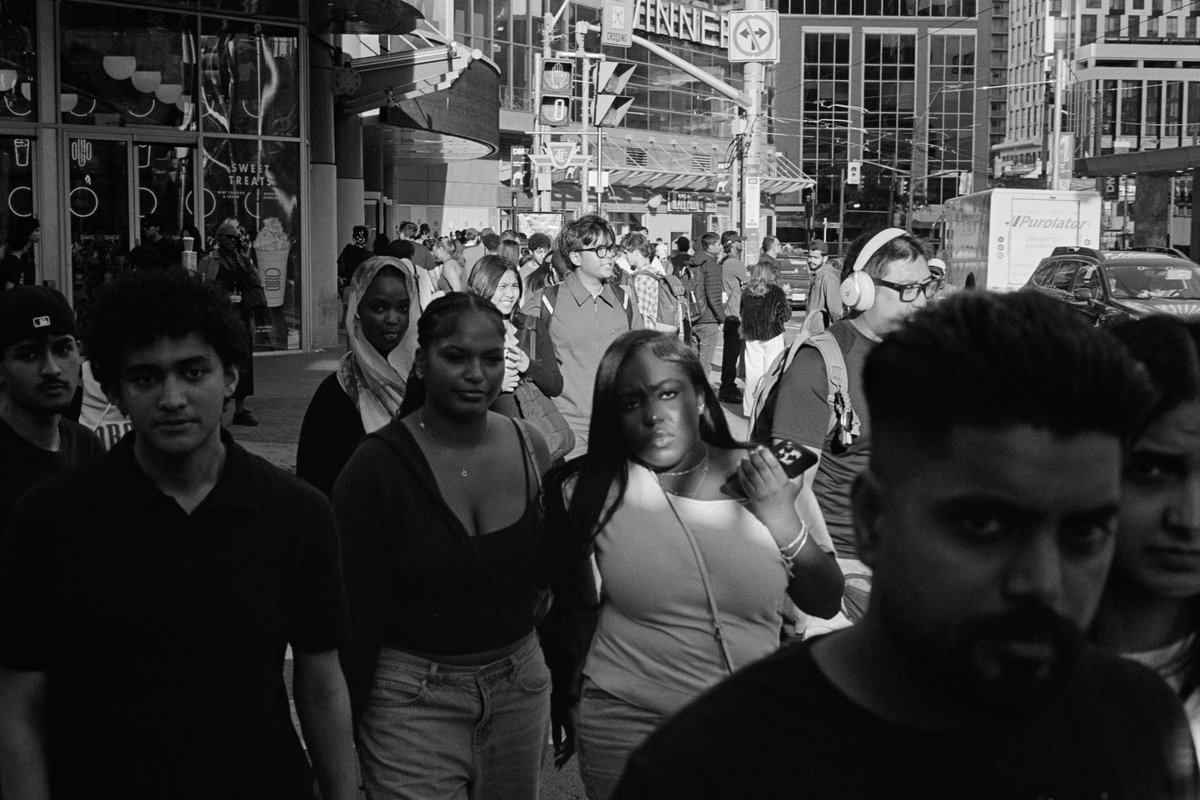 thekarledwards's tweet image. Scramble crossing at Yonge and Dundas in Toronto, September 2025. #filmphotography #hp5 #50mm #summicron #leicamp