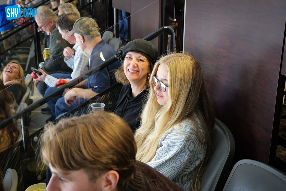 skycompIT's tweet image. It feels great to spend time with our clients ✨ outside the office ✨ and away from IT issues — just people hanging out with people. Nights like this bring everyone together: no computers, just hockey, food, drinks… and an awesome team.

#skycomp #IT #ITMSP #MSP #hockey