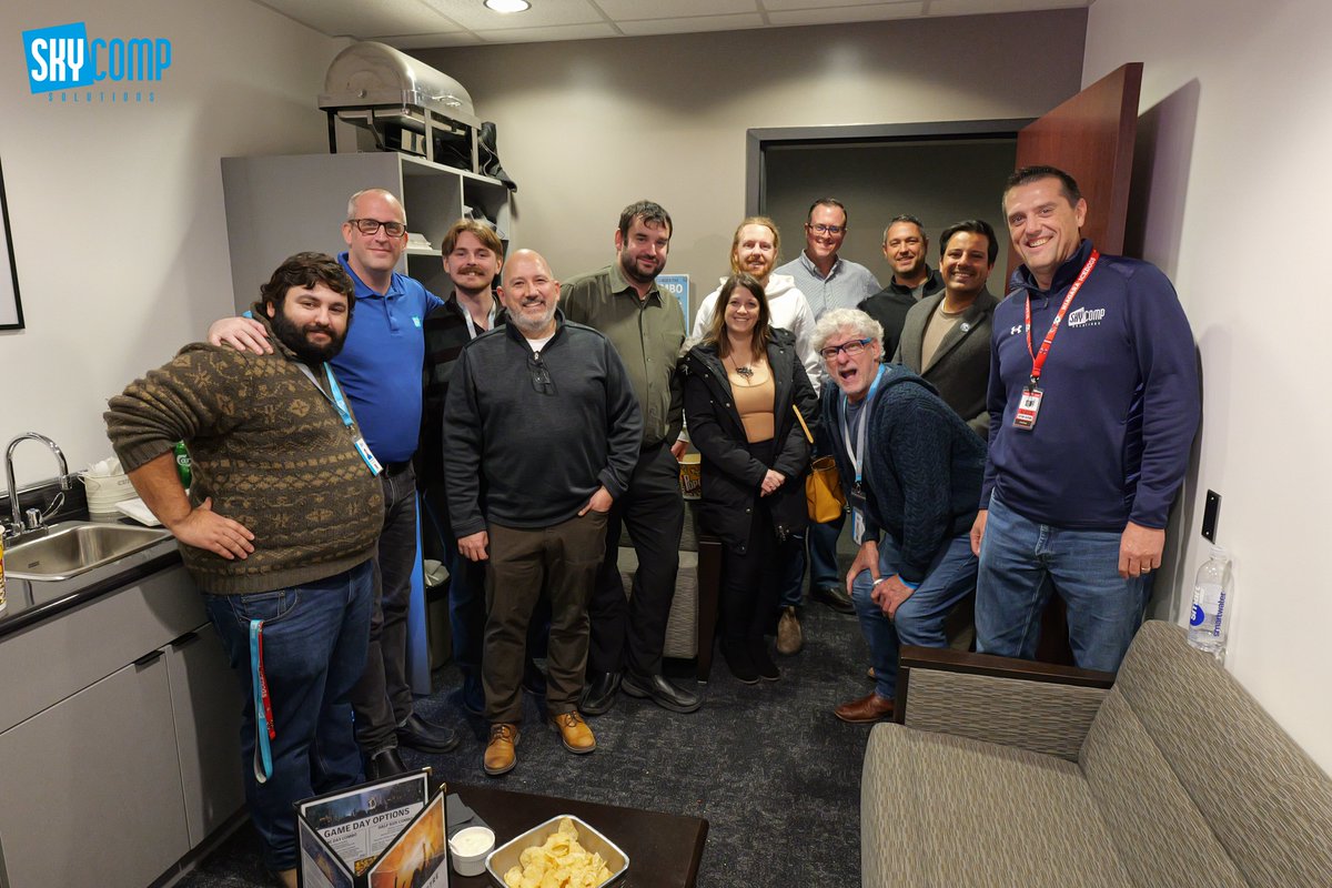 skycompIT's tweet image. It feels great to spend time with our clients ✨ outside the office ✨ and away from IT issues — just people hanging out with people. Nights like this bring everyone together: no computers, just hockey, food, drinks… and an awesome team.

#skycomp #IT #ITMSP #MSP #hockey