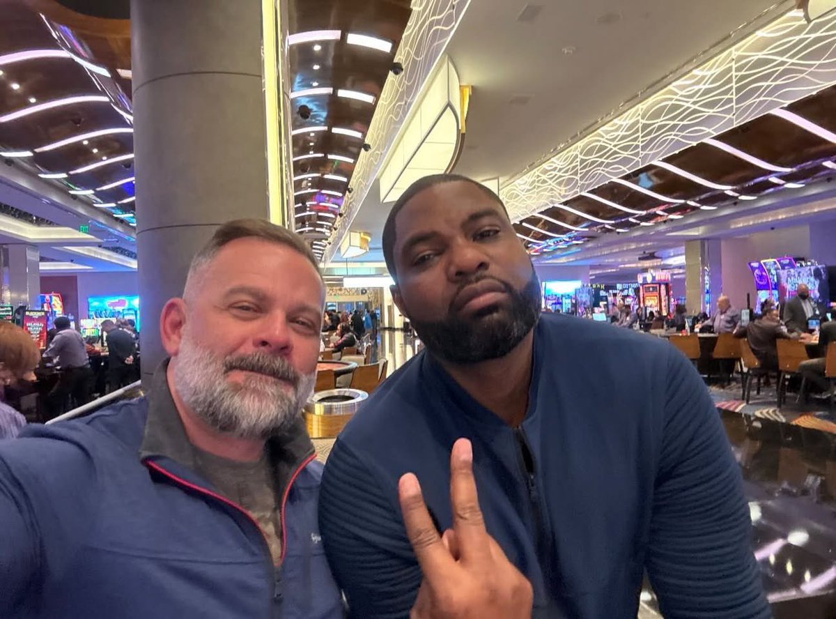 BREAKING: 2 more text messages I received today confirm that <a href="/ByronDonalds/">Byron Donalds</a> was partying, getting drunk, and gambling at nearly 1am with  Rep. Cory Mills (who is under investigation for hiring prostitutes &amp; stolen valor)

The photo below shows them completely drunk at 1am, during