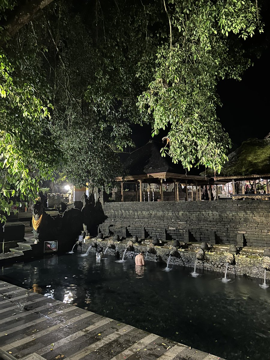 esavior61's tweet image. Kedewan” dik