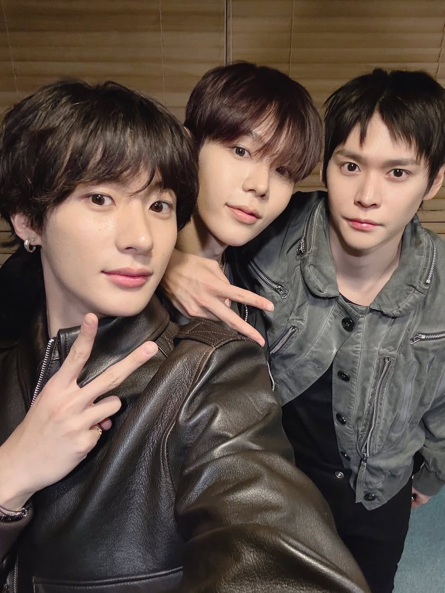 Chanyoung_IDN's tweet image. 251125 dindin_musichigh Instagram update with #ANTON 

#앤톤 #찬영 #アントン #RIIZE #라이즈