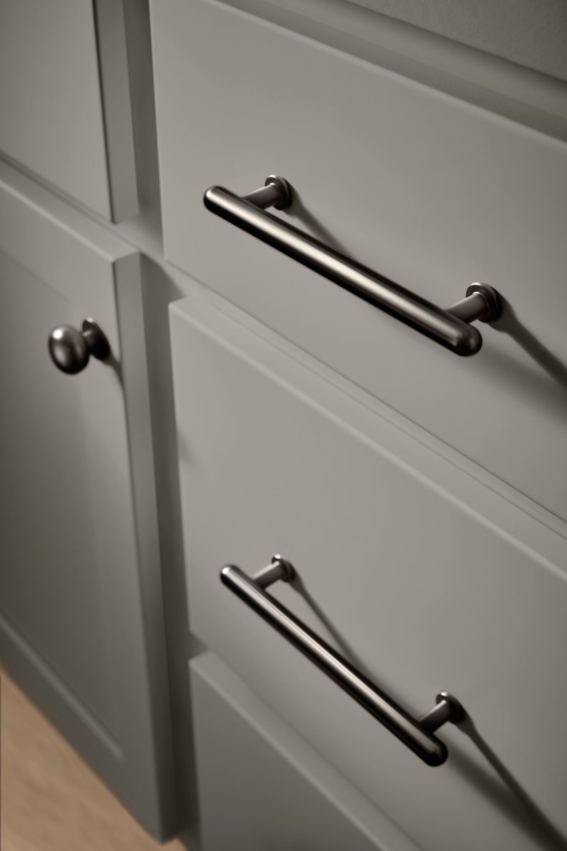 TopKnobs's tweet image. In a year defined by creativity and individuality, decorative hardware has taken center stage.  

Click the link below for a highlight of the most loved collections of the year, each one perfectly encapsulating the evolution of design. ✨ 
blog.topknobs.com/top-knobs-most…