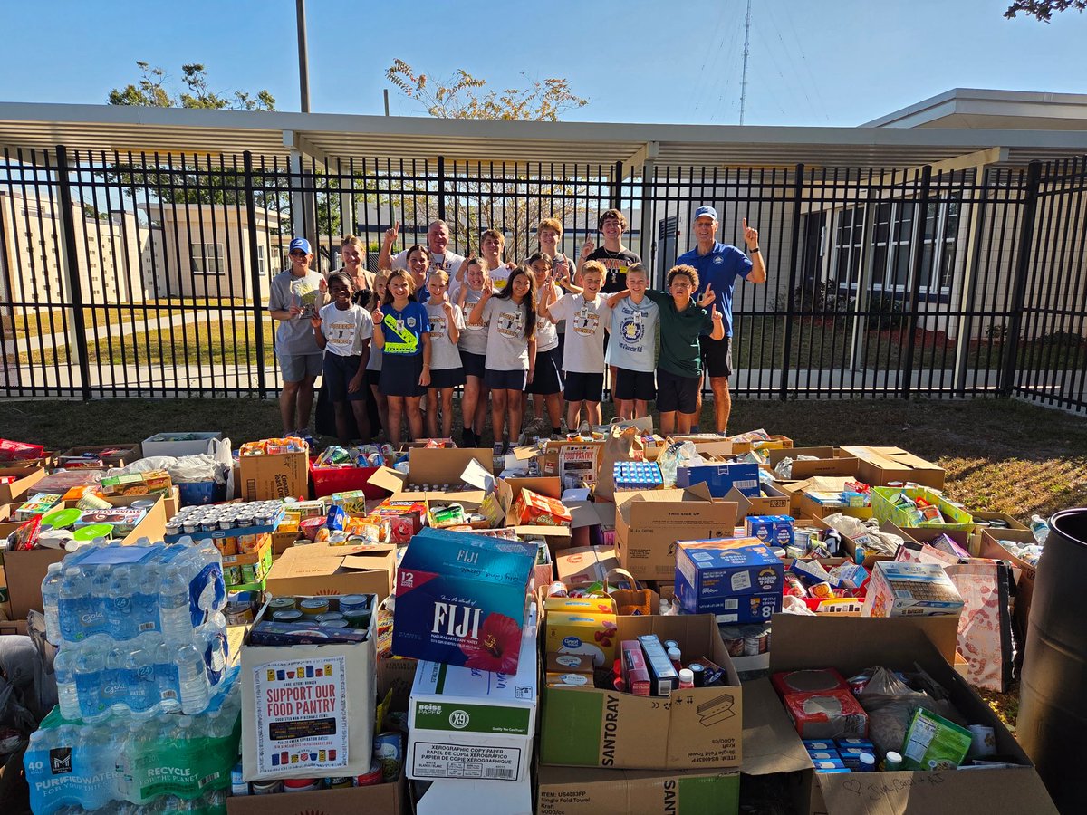 my_pcs's tweet image. Our students are stepping up for their communities! Starkey Elementary collected 6,752 items during its 39th annual Canned Food Drive, and Sutherland Elementary added 1,003 more for their local pantry. Proud to see our students leading with kindness. #PCSProud