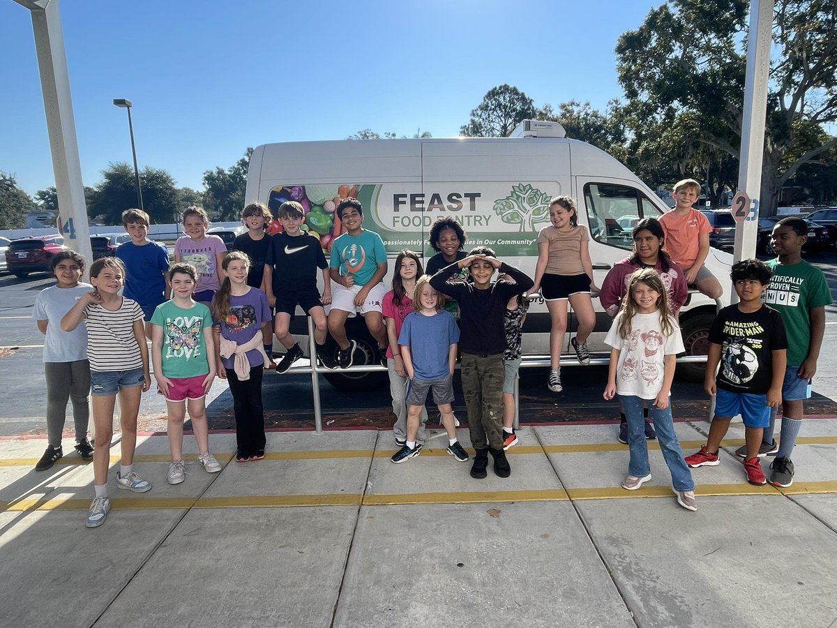my_pcs's tweet image. Our students are stepping up for their communities! Starkey Elementary collected 6,752 items during its 39th annual Canned Food Drive, and Sutherland Elementary added 1,003 more for their local pantry. Proud to see our students leading with kindness. #PCSProud