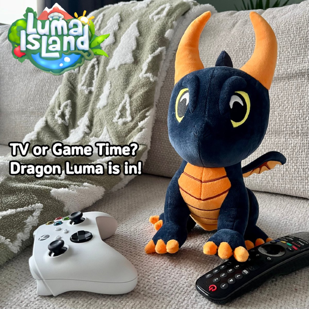 LumaIsland's tweet image. 🐉 Tiny dragon, big home-life energy.
Whether it’s guarding the couch or claiming your remote, Dragon Luma fits right in ✨

Pre-order yours: lumaisland.com/merch

#LumaIsland #Plushies #HomeLife