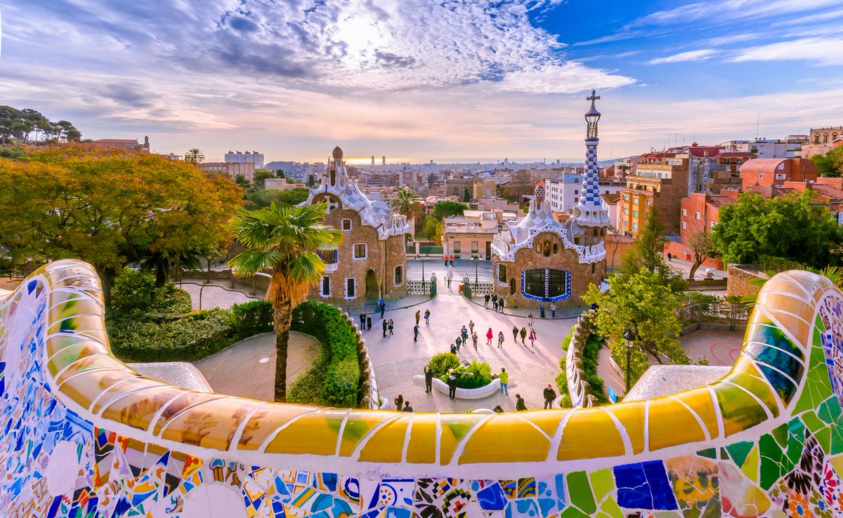 🇪🇸 Qué hacer en Barcelona
Sagrada Familia 🕍 • Parc Güell 🌈 • Barrio Gótico 🏰 • La Rambla 🚶‍♂️ • La Boquería 🍉 • Montjuïc 🚡 • Búnkers del Carmel 🌄 • Puerto Olímpico ⚓
#Barcelona #Viajes
viajeronomada.com/que-hacer-en-b…