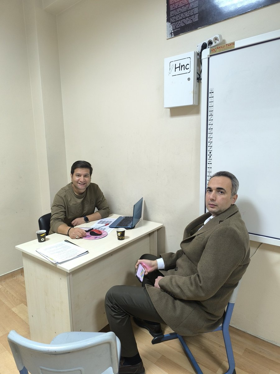 2025-2026 Eğitim Öğretim yılı 1. Dönem Ortaokul bireysel Öğretmen Veli randevulu görüşme toplantısı velilerimizin yoğun katılımıyla devam etmektedir.❤️💙
<a href="/bahcesehir_k12/">Bahçeşehir Koleji</a> 
<a href="/EnverYucel/">EnverYucel</a> 
<a href="/koccozlem/">Dr.Özlem Koç</a> 
<a href="/Savas_BOYAR/">Savaş BOYAR</a> 
<a href="/AtlihanMumtaz/">Mümtaz ATLIHAN</a> 
<a href="/ismailK08300410/">İsmail Karaman</a>