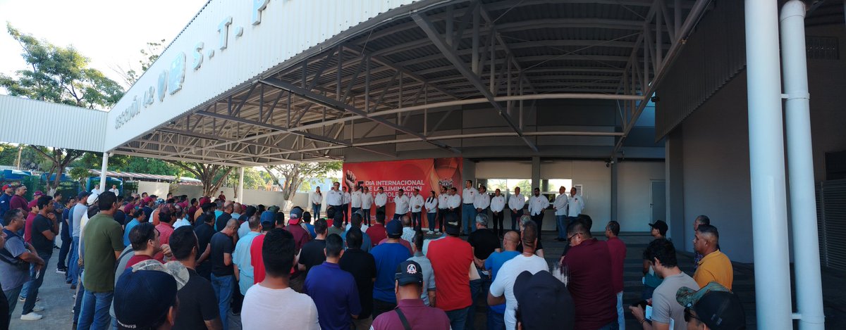 ZAGAZ5's tweet image. En el Día Internacional de la Eliminación de la Violencia contra la Mujer, alzamos la voz: ¡basta ya de golpes, miedo y silencio! Toda mujer merece vivir libre, segura y digna. #NiUnaMenos todos con @lgps03101 @Seccion42_STPRM @MarcoAzuara1 ¡UNIDOS VENCEREMOS!