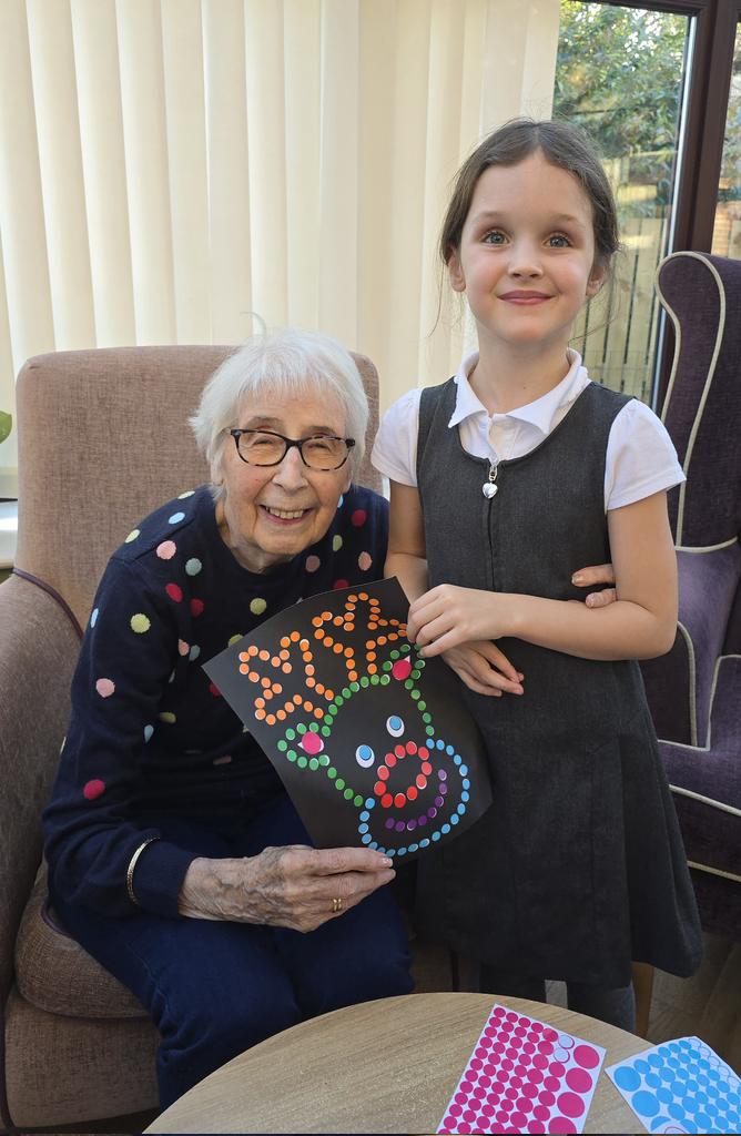 CastlehillPri's tweet image. #communityunity school group continued our intergenerational work with residents at Buchanan House Care Home in Bearsden. Residents and staff gave our pupils such a warm welcome. #article12 #pupilledlearning @unicef #RRSA